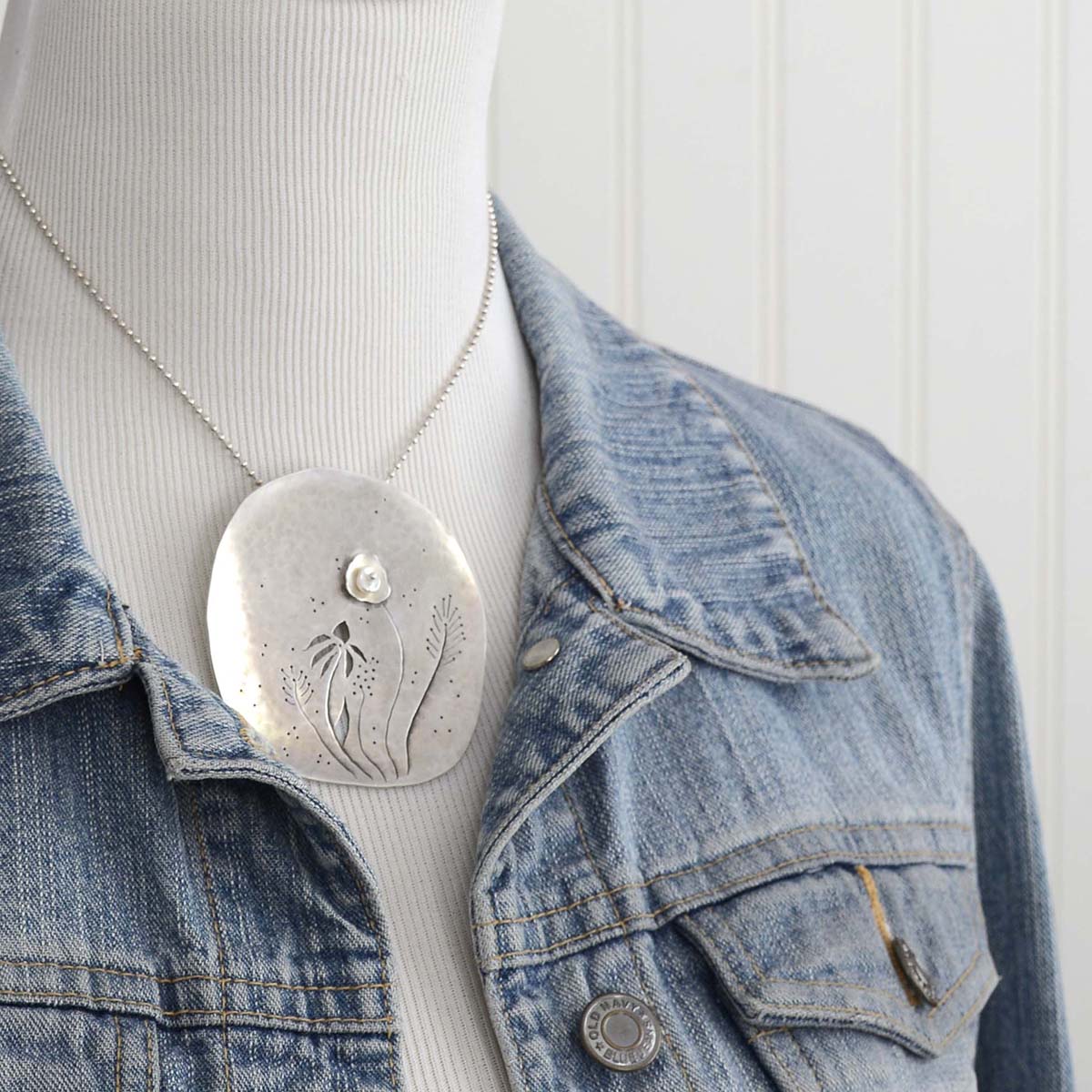 Pearl Garden - Pendant Brooch