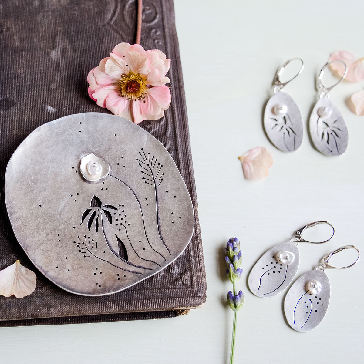 Pearl Garden - Coneflower Earrings