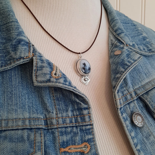 Trail Blaze: Dendritic Agate